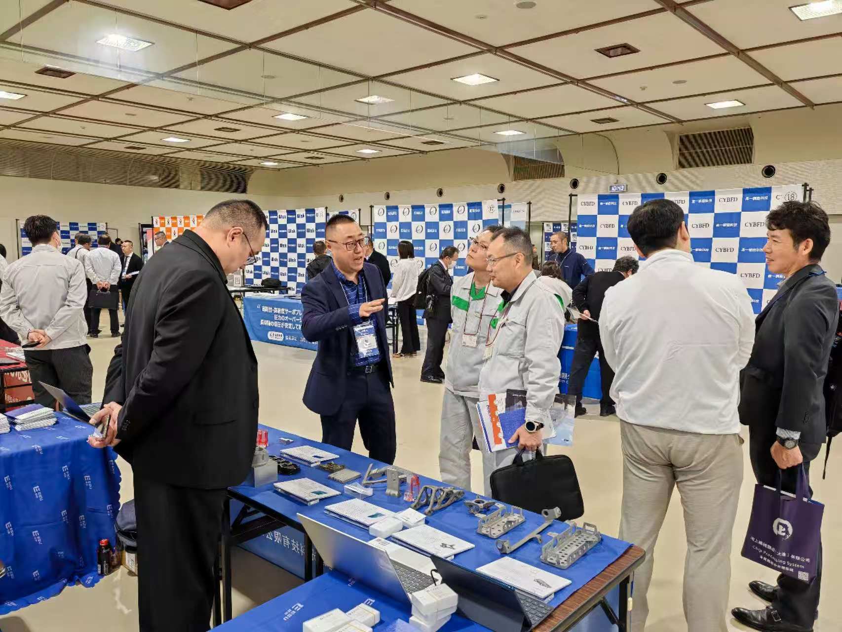 毅速激光參展中國尖端制造展 (2).jpg